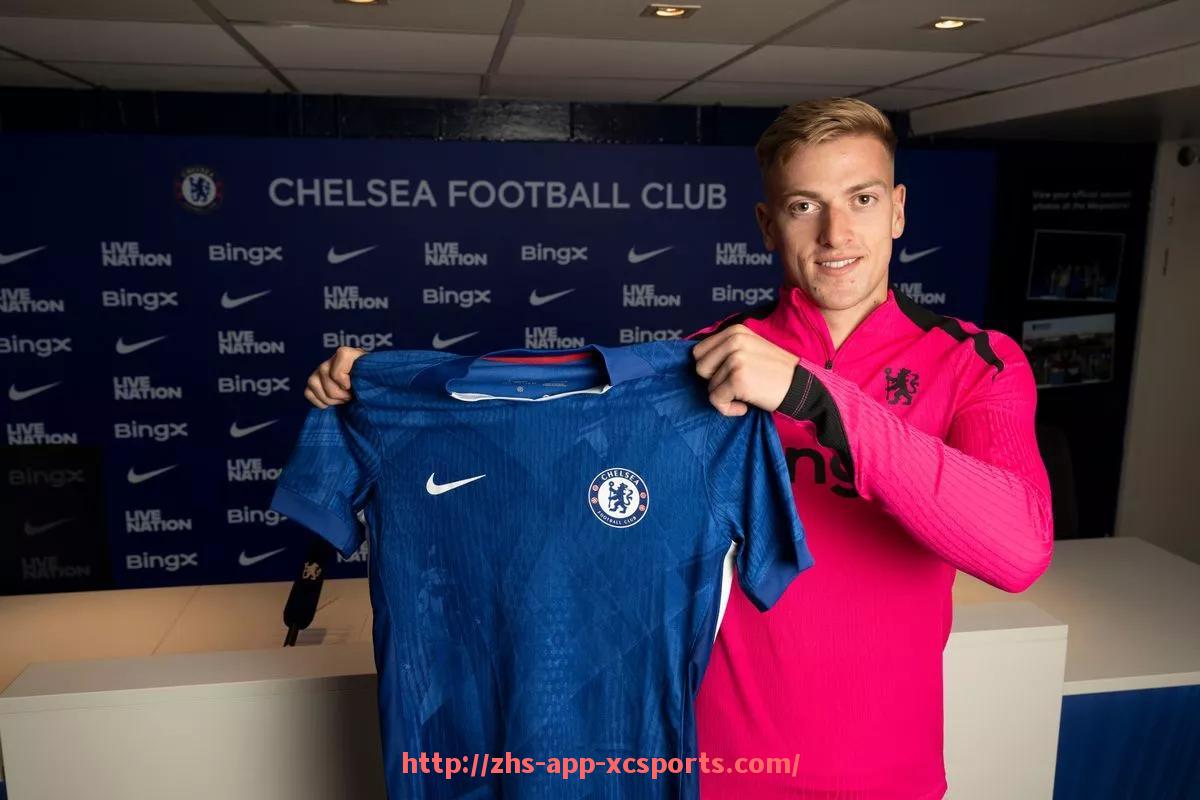 杏彩体育-法甲里昂快速攻防转换的战术与表现